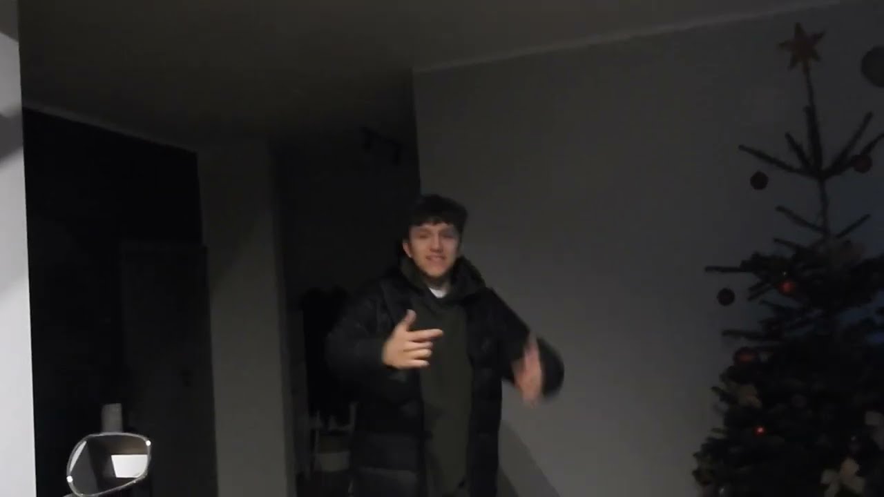 w1ktorek - ZACZYNAM KWITNĄĆ (🎥:azduss)