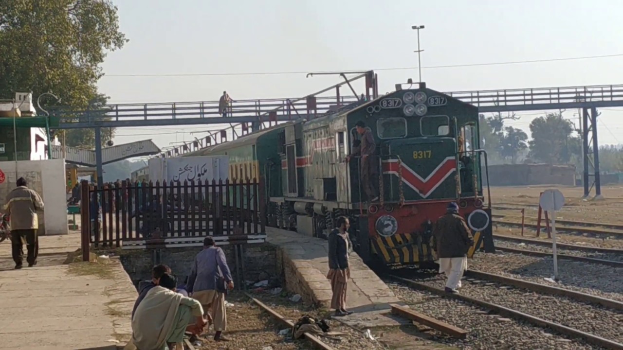 18DN Millat Express, At Malakwal, Malakwal Jn. to Karachi Cantt