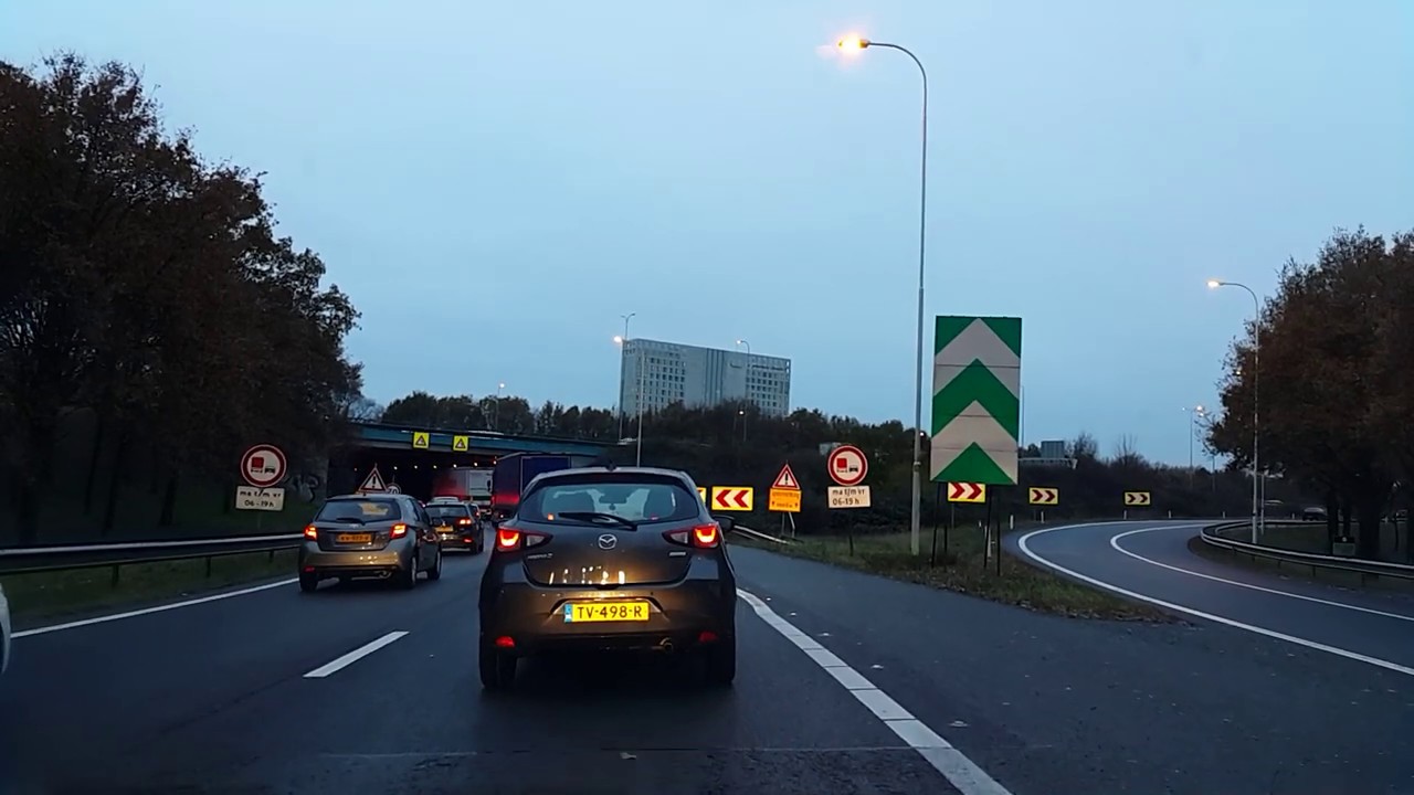 Dashcam Beelden Utrecht: A27 Knooppunt Rijnsweerd ----》Knooppunt Lunetten ----》A12 Afrit Papendorp.