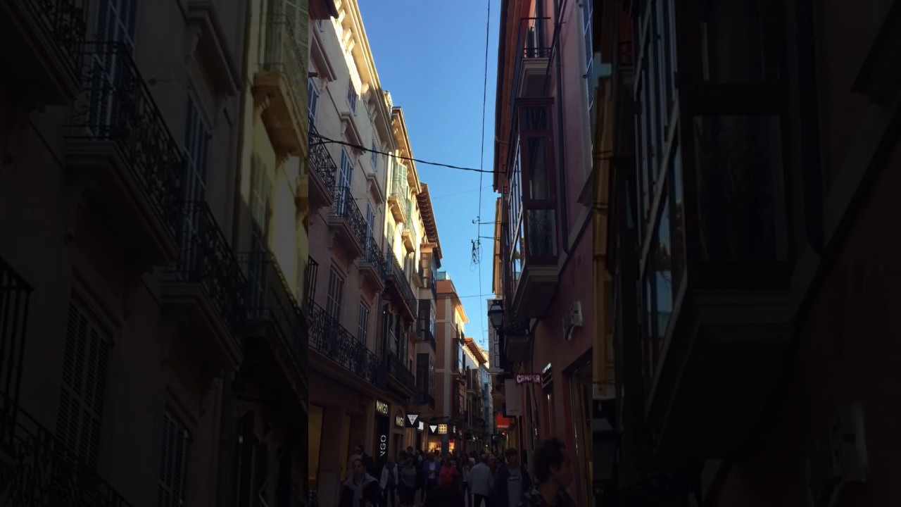 Walking in the Old Town of Palma de Mallorca