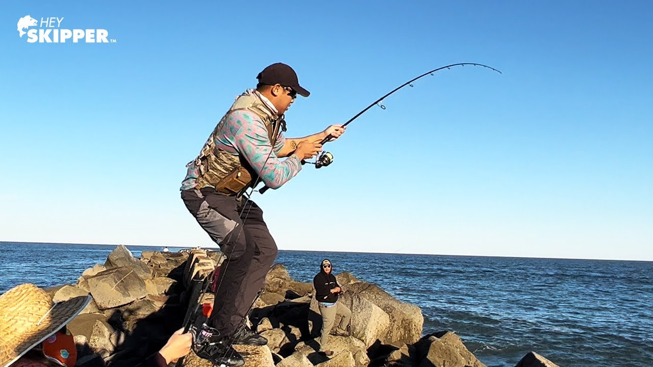 Use THIS Fishing Rig to Catch Fish EVERY TIME! Bottom Fishing for Dinner! (Catch+Cook)