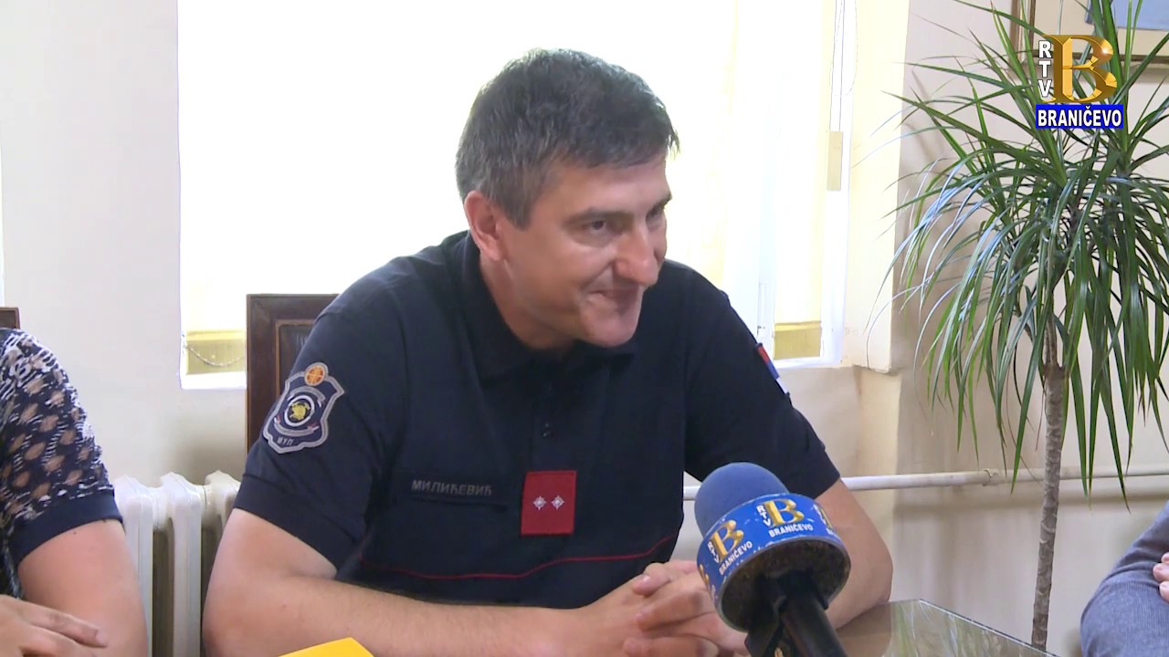Vatrogasnoj jedinici u Velikom Gradi&scaron;tu dodeljenji aparati V25 22.6.2019. (RTV Braničevo)