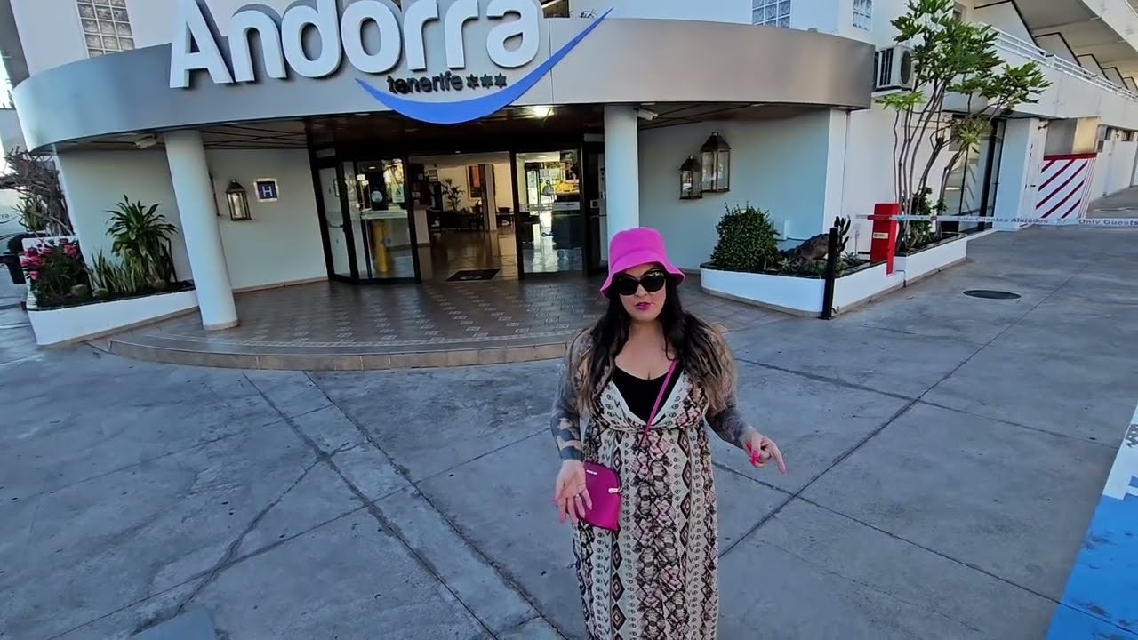 On this holiday in Tenerife we ​​stayed at Ona Los Claveles and at Hotel Apartamentos Andorra.