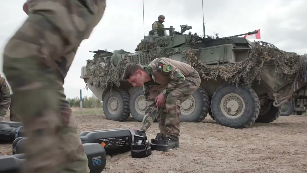Carros de combate de la OTAN participan en el ejercicio Iron Spear 2025