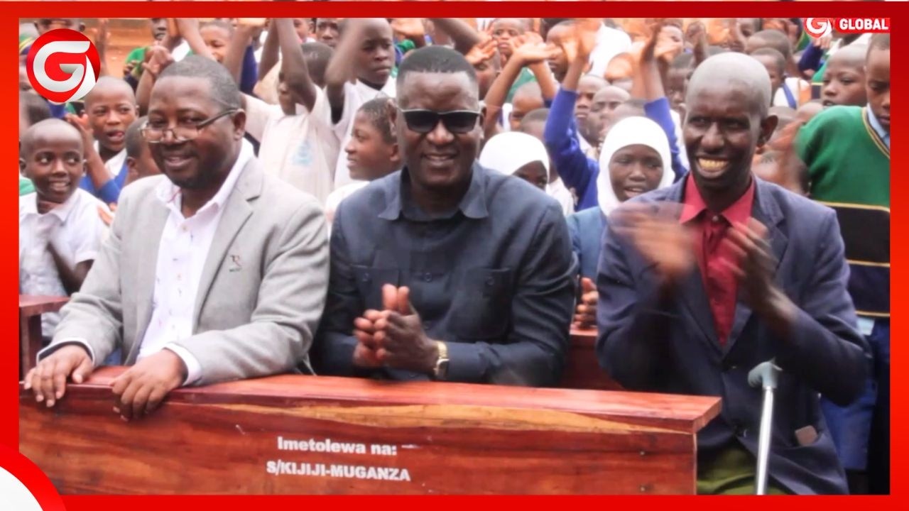WANANCHI wa MUGANZA - KIGOMA WAISHUKURU SERIKALI kwa KUMALIZA KERO ya MADAWATI...