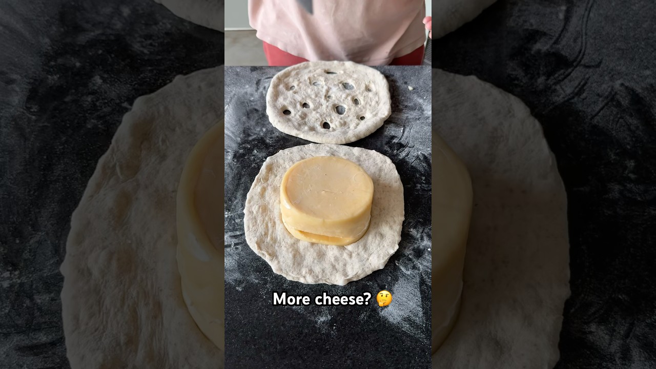 Pizza Furada de Queijos 🧀