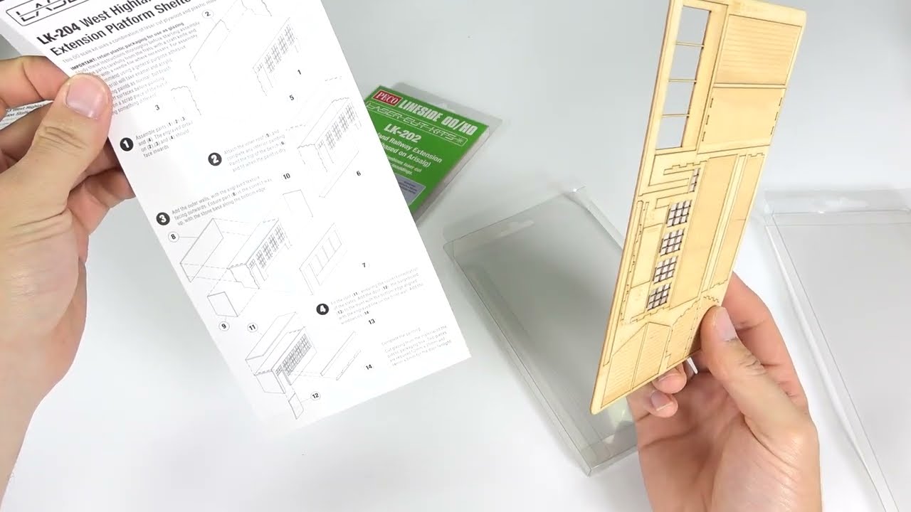 Quickview: Peco laser-cut Scottish station buildings