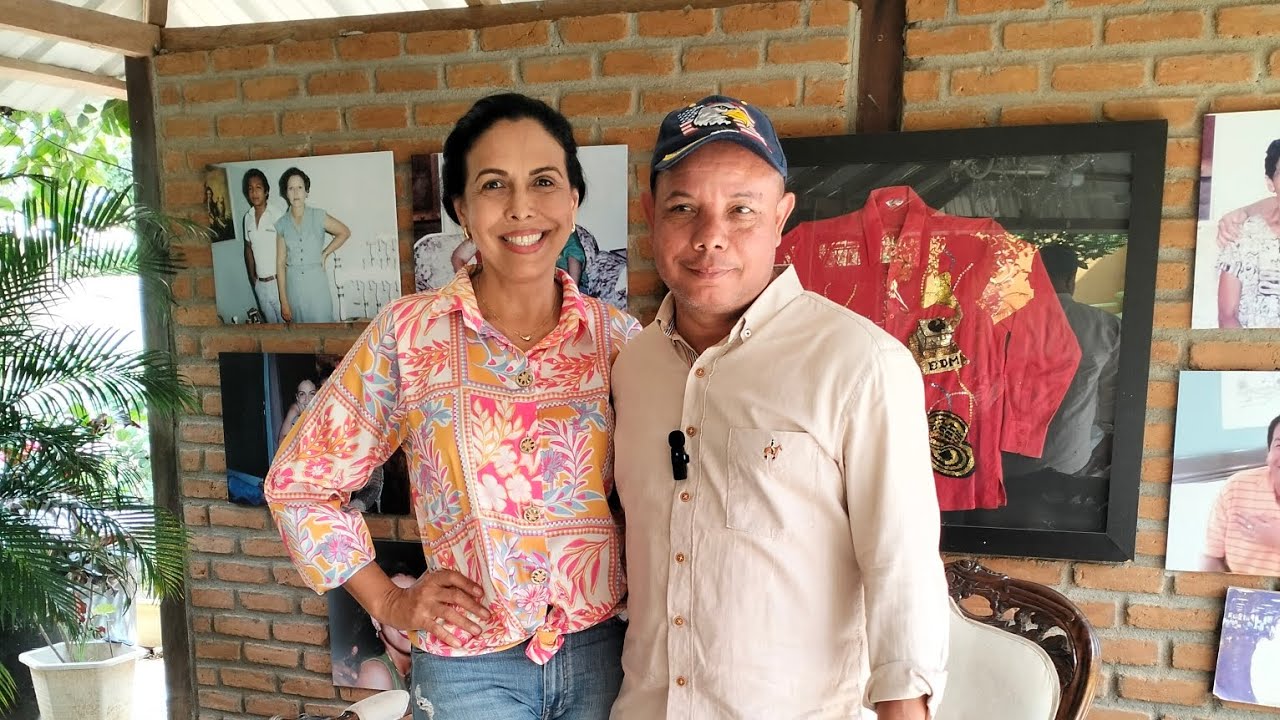 Con Rosa Elvira Díaz, la hija de Diomedes