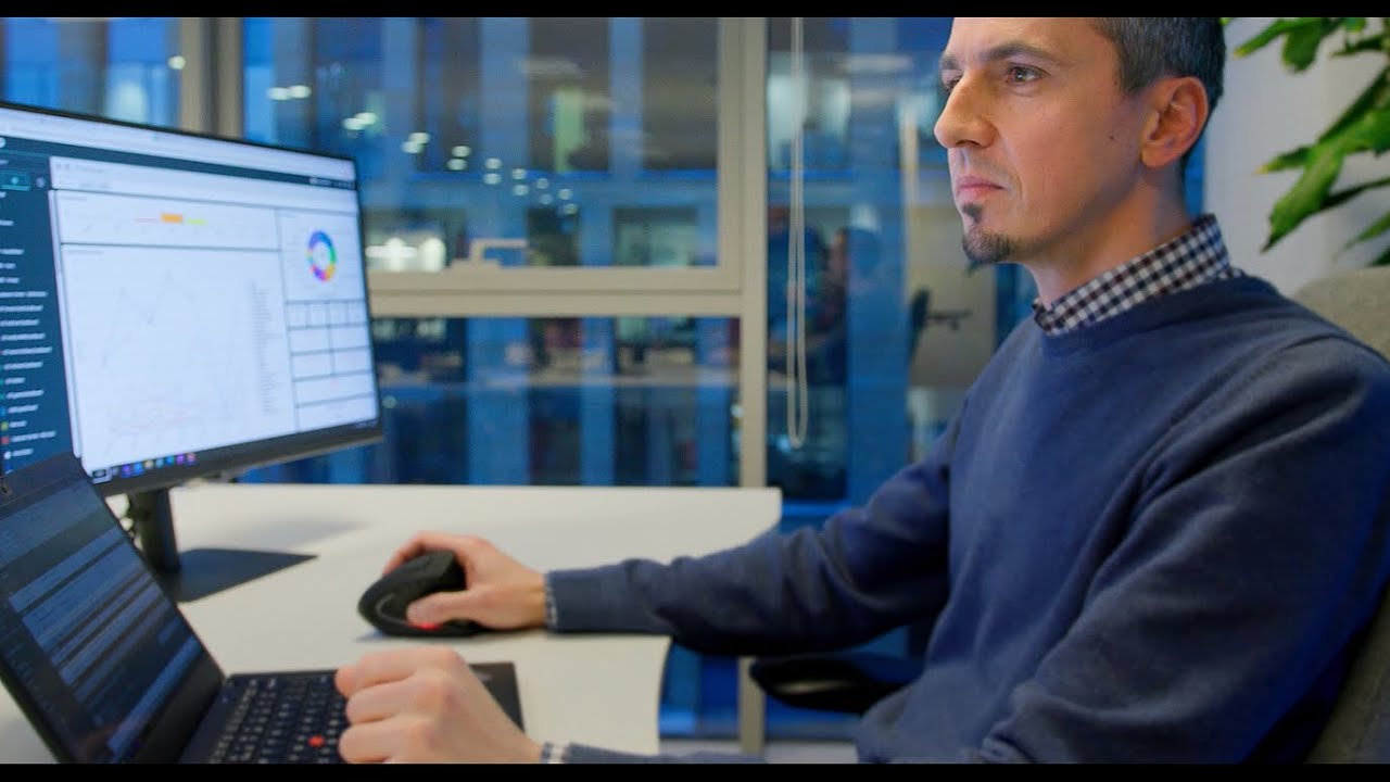 Case study about monitors Samsung ViewFinity in KMD Poland