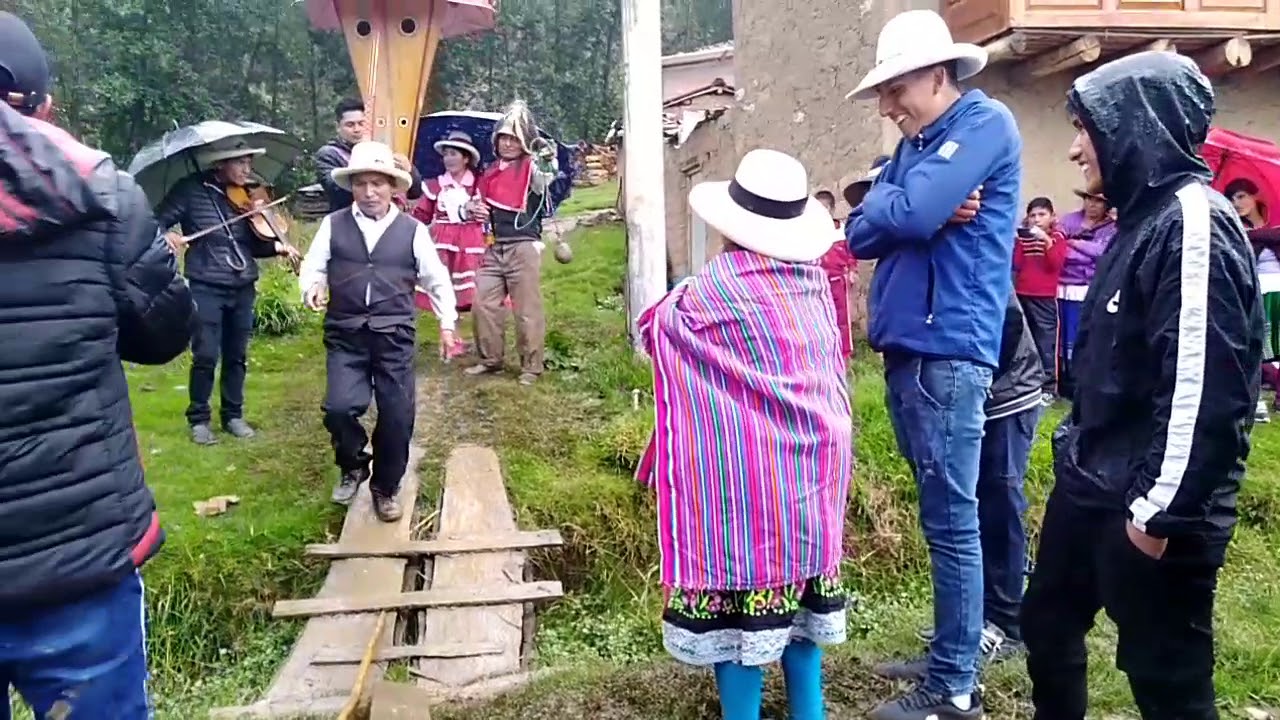 FIESTA DE AÑO NUEVO EN LLUYCHOCOLPAN 2020  *una parte de la tradición