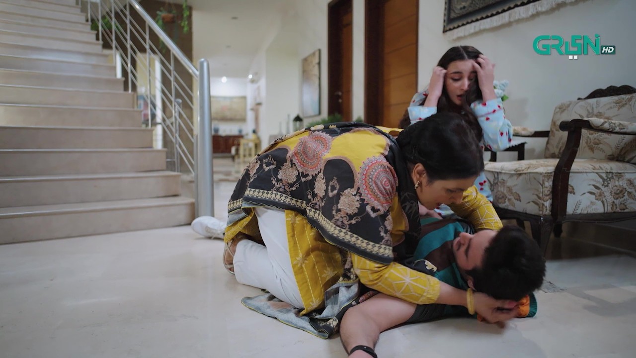 Akram Behosh Hogaya | Humnava | Sumaiya Bukhsh - Hunain Shahid | Green TV