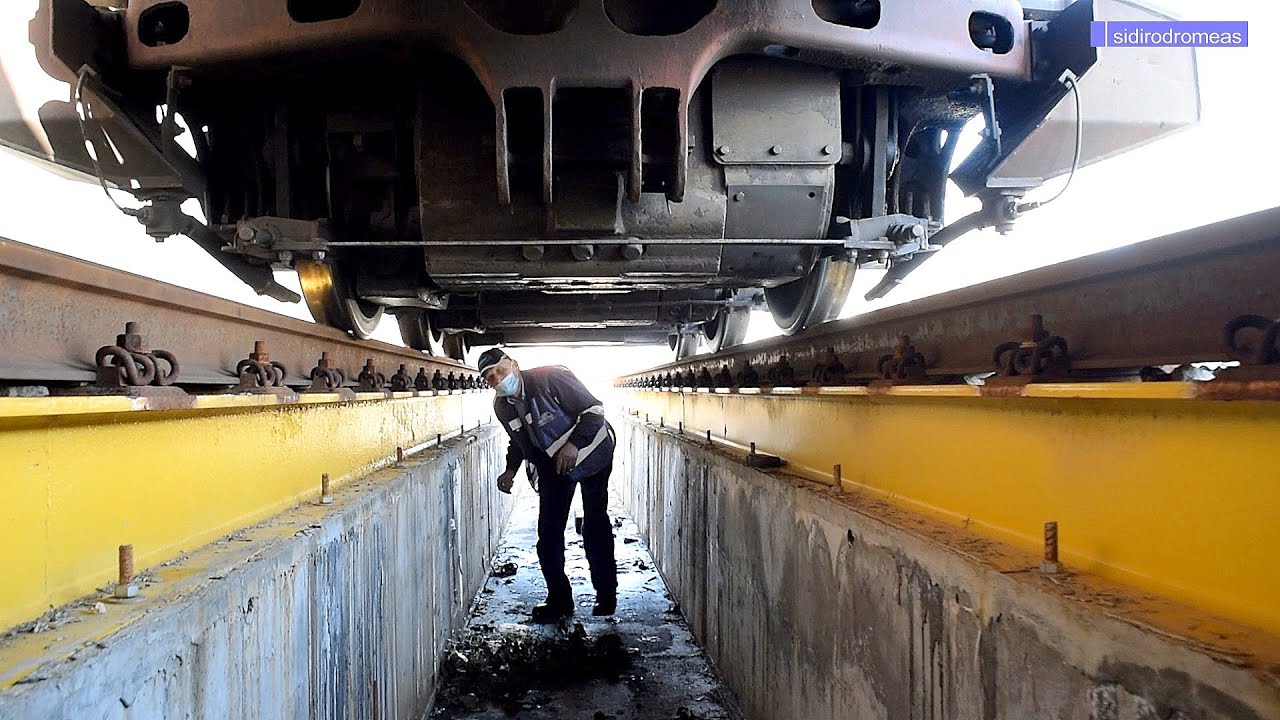 ALCO 251: Under a legendary working MLW 'monster' MX-627, OSE Class A451 in Greece - [380]