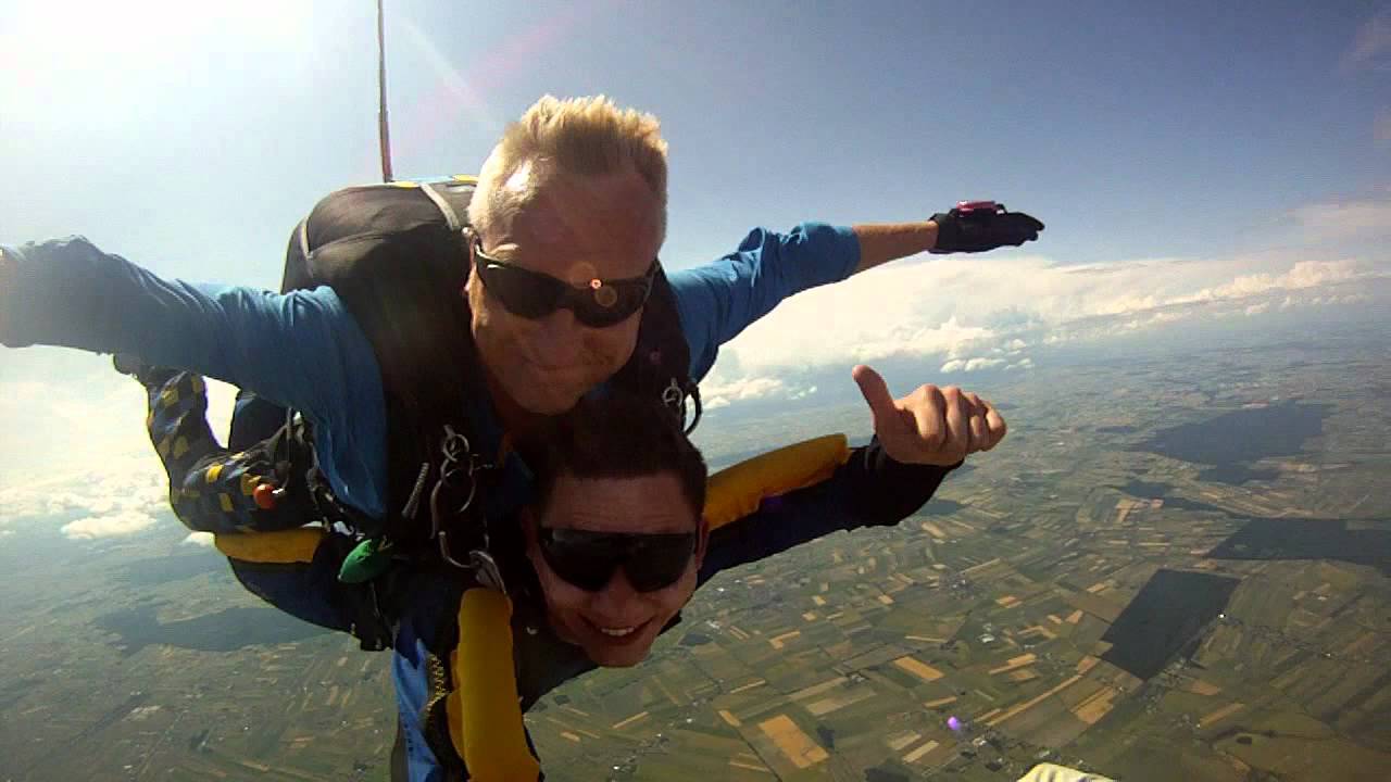 Skoki spadochronowe w tandemie - SKYDIVE WROCŁAW