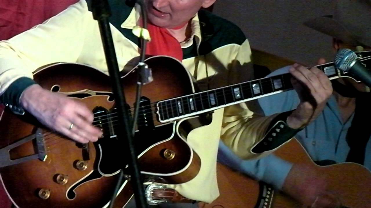 Charlie Thompson - Barkin' Up the Wrong Tree
