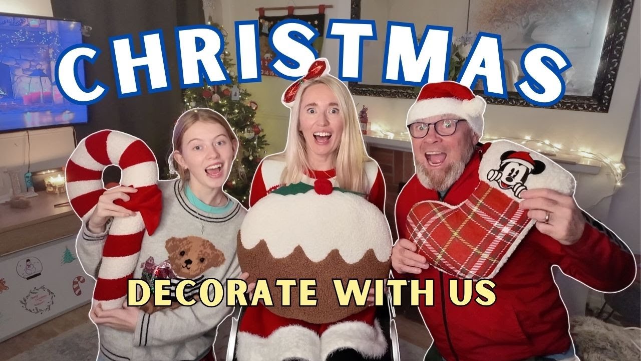♿️ DECORATE FOR CHRISTMAS: Putting up the decorations & our holiday traditions 🎄