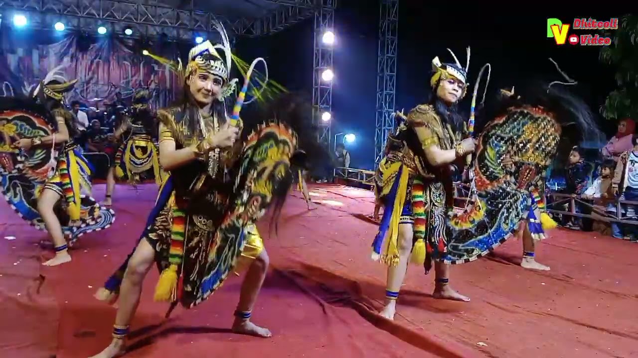 Putri Senterewe Turonggo Rukun Sejati Live Srunen Glagaharjo Cangkringan Sleman #senitarikudakepang