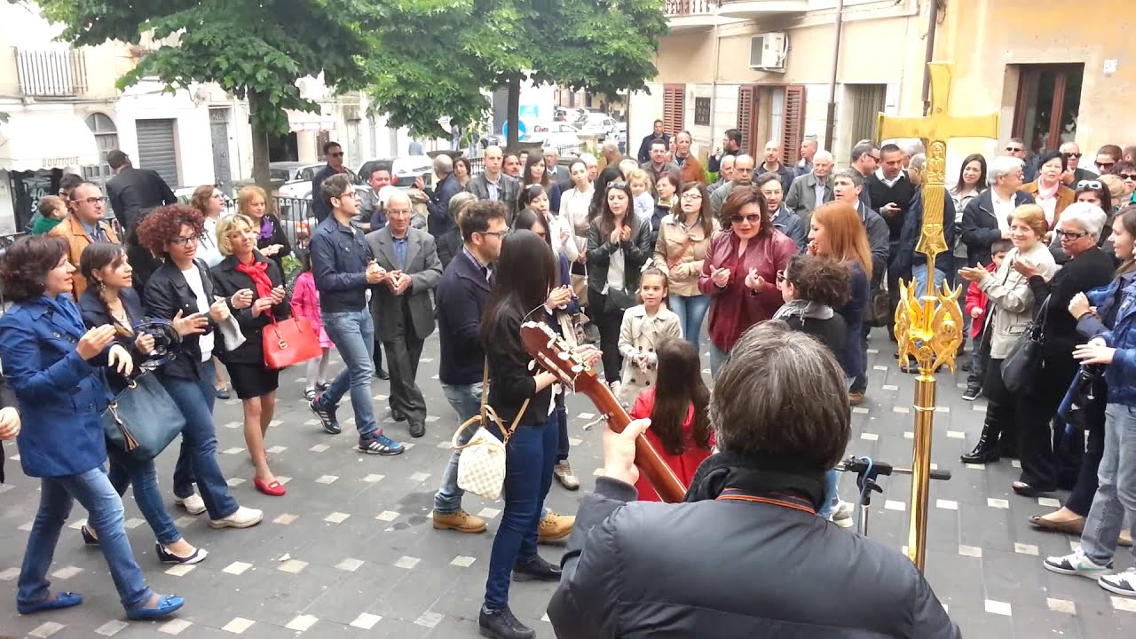Cammino Neocatecumenale - Grande Missione nelle Piazze 2014 - Parrocchia Idria Biancavilla 18/05/14
