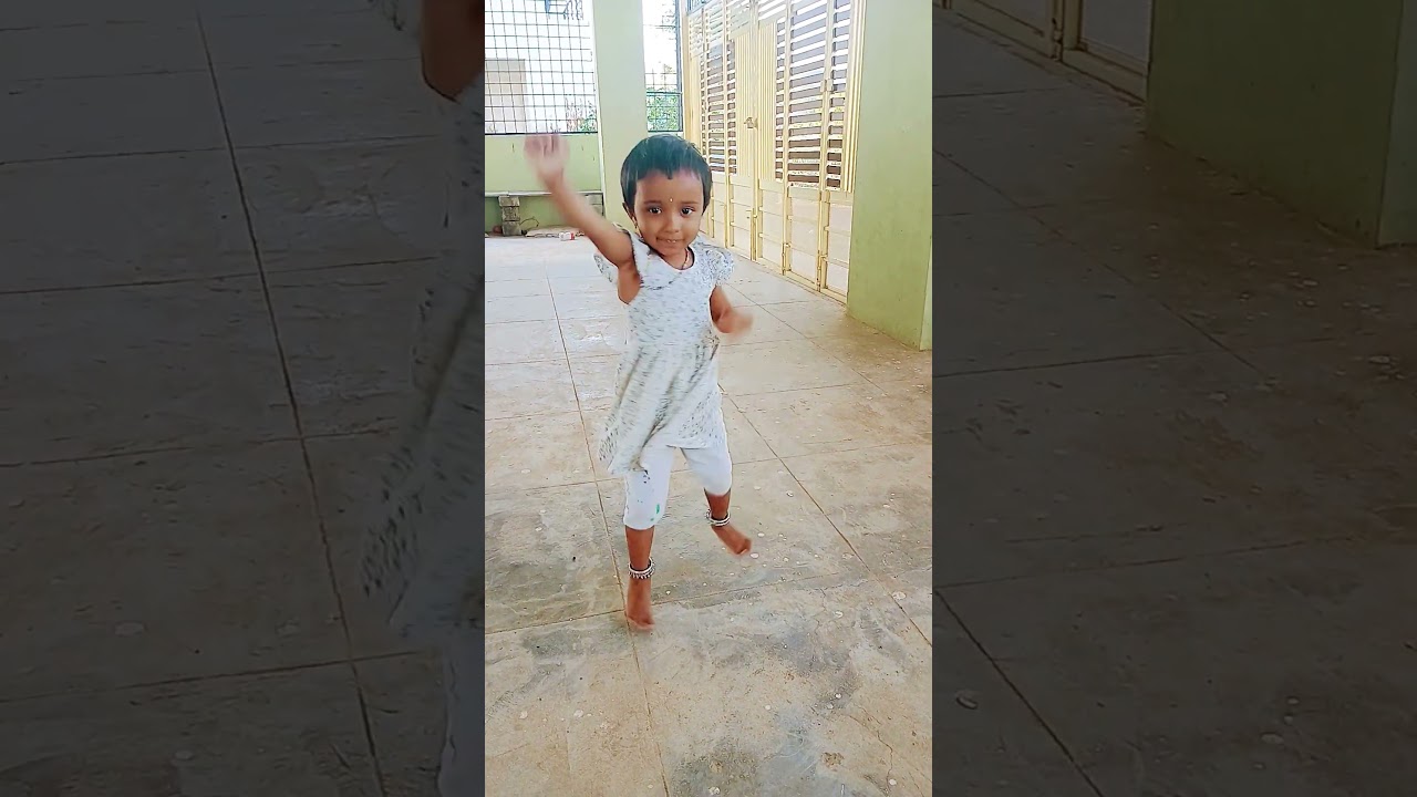 cute girl dancing mast mallika 