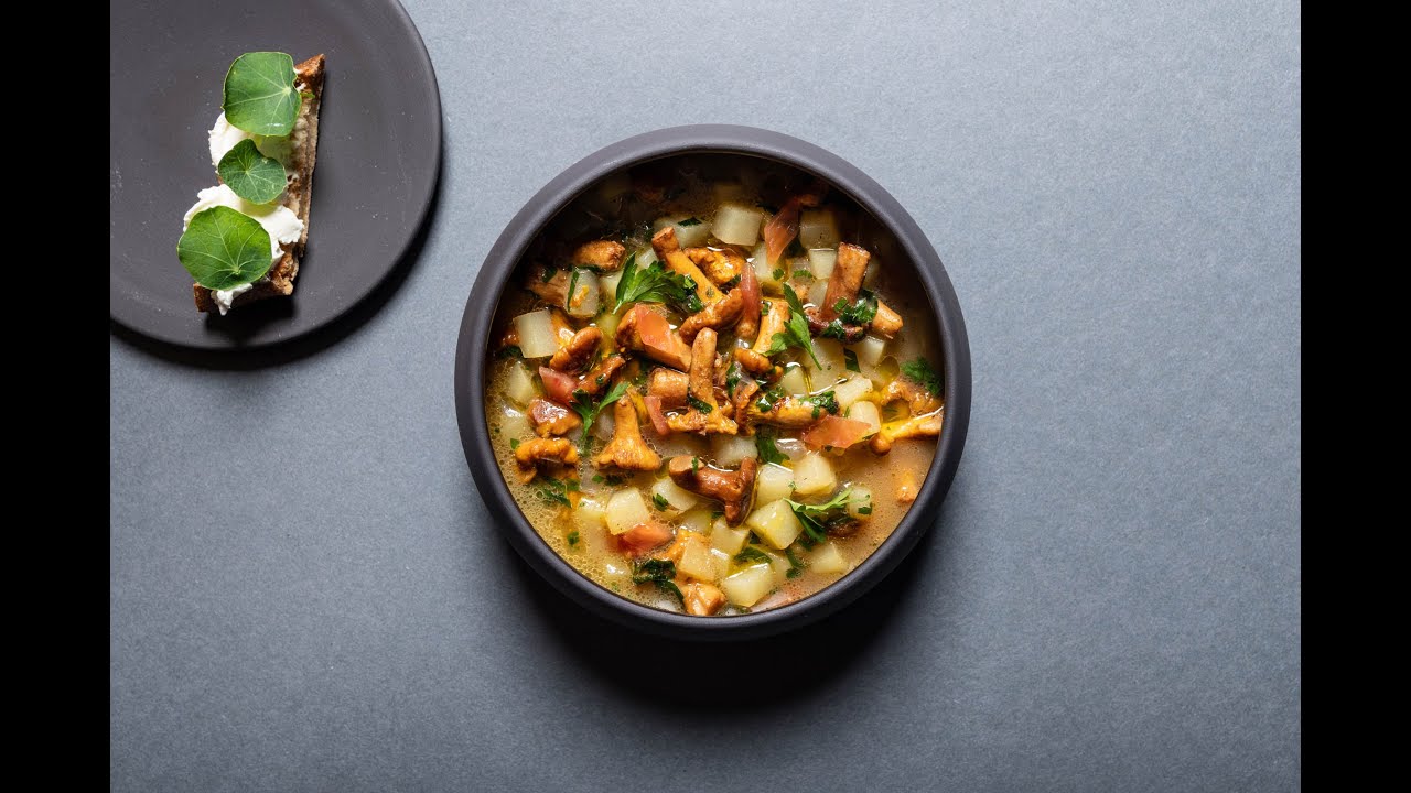 Pfifferlingsuppe traditionell selber kochen und genie&szlig;en