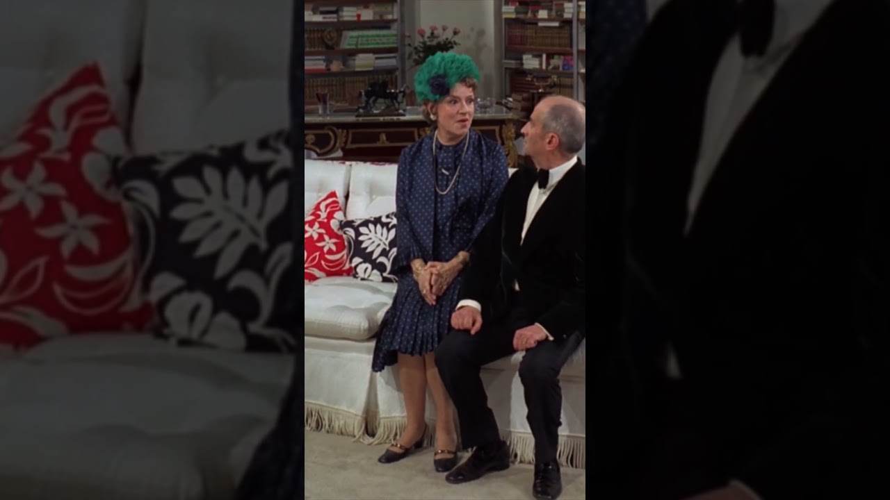 Louis de Fun&egrave;s...le coup du canap&eacute;