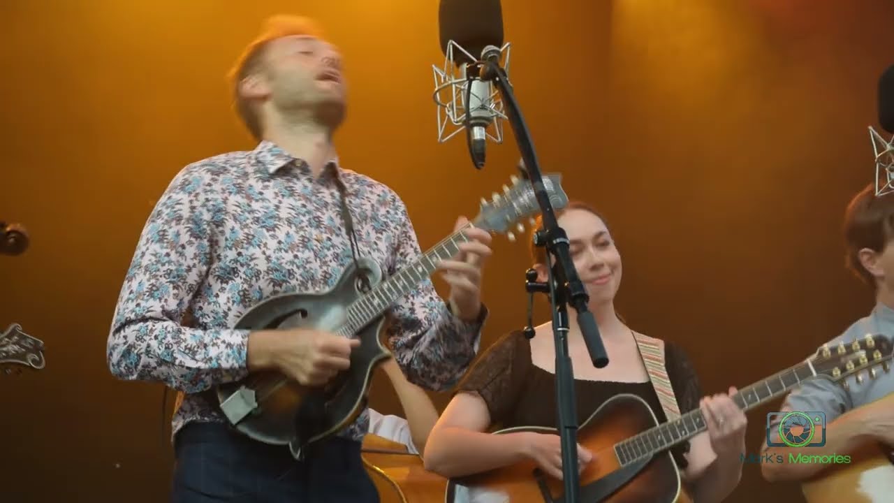 Punch Brothers & Friends  |  2022-07-31  |  Little Birdie