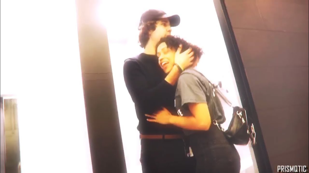 David and Liza | Umbrella