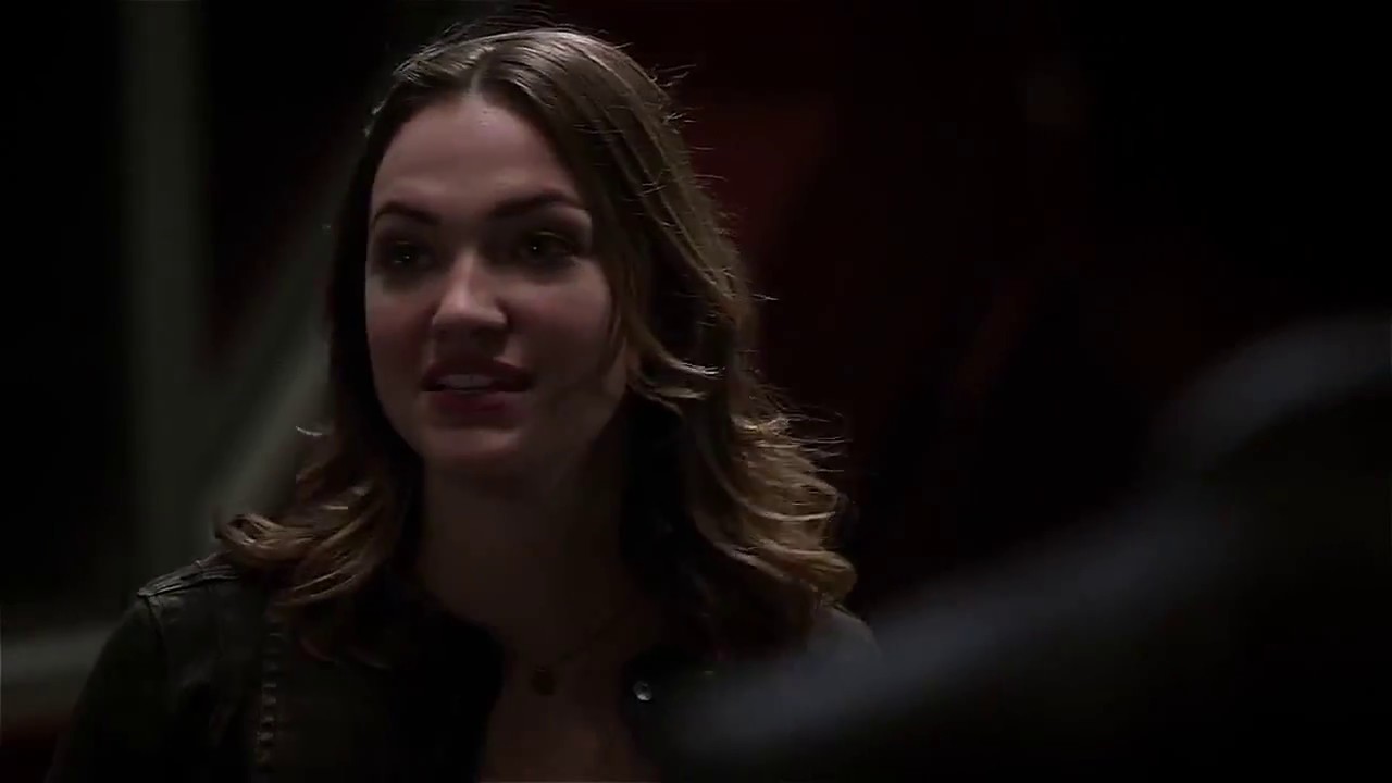 The Flash 3x03 Harrison Wells  Jesse Quick Returns as Speedster