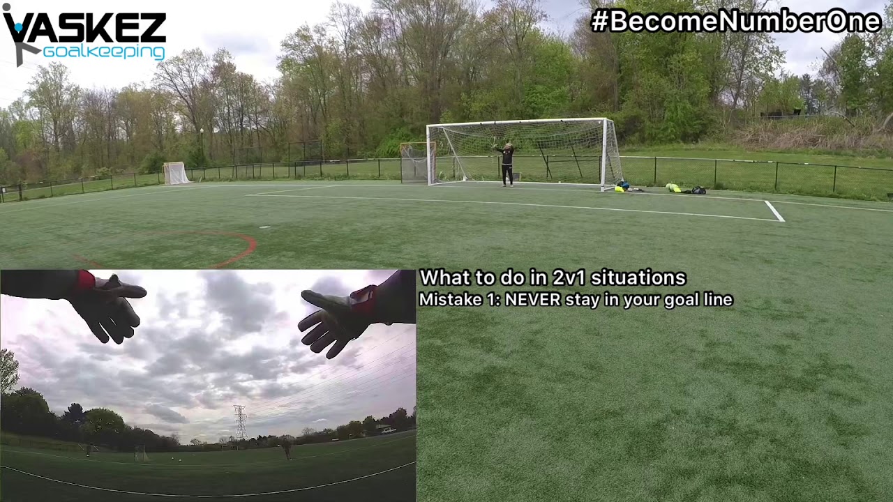 Goalkeeper - how to deal with 2 vs 1 situations