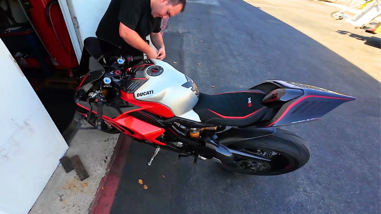 My Ducati is BROKEN AGAIN...