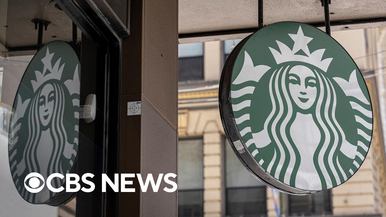 Former Starbucks CEO calls for revamped customer experience
