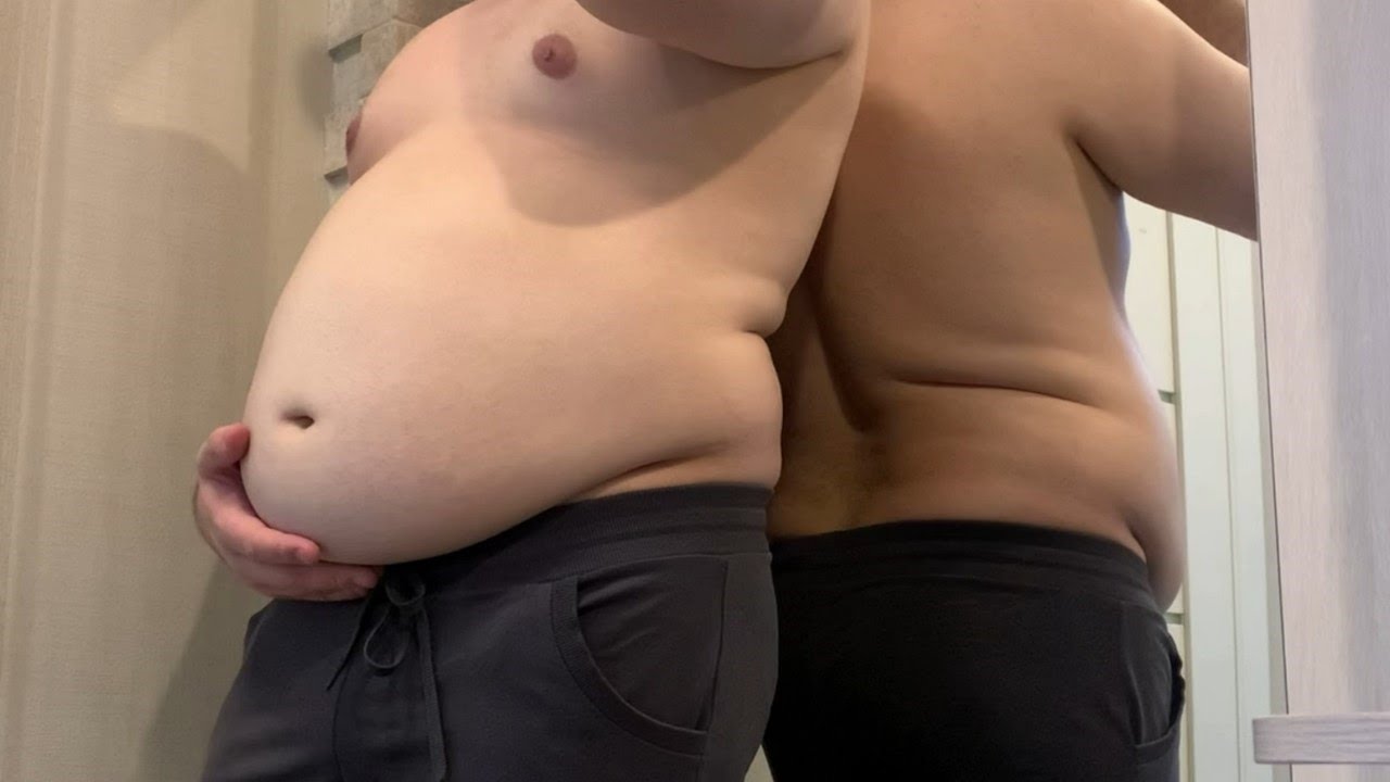 Fat Gainer - Belly in Reflection