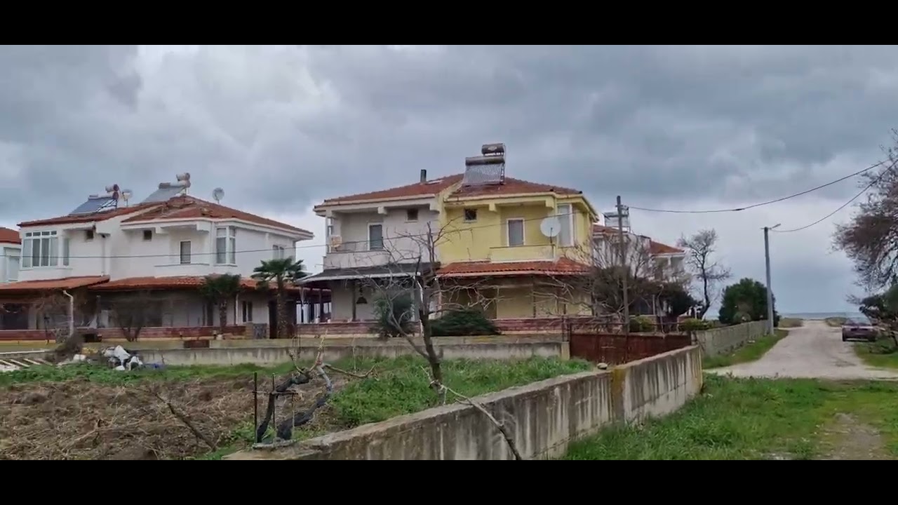 EVİM EMLAKTAN SATILIK SAHİLDE ARSA