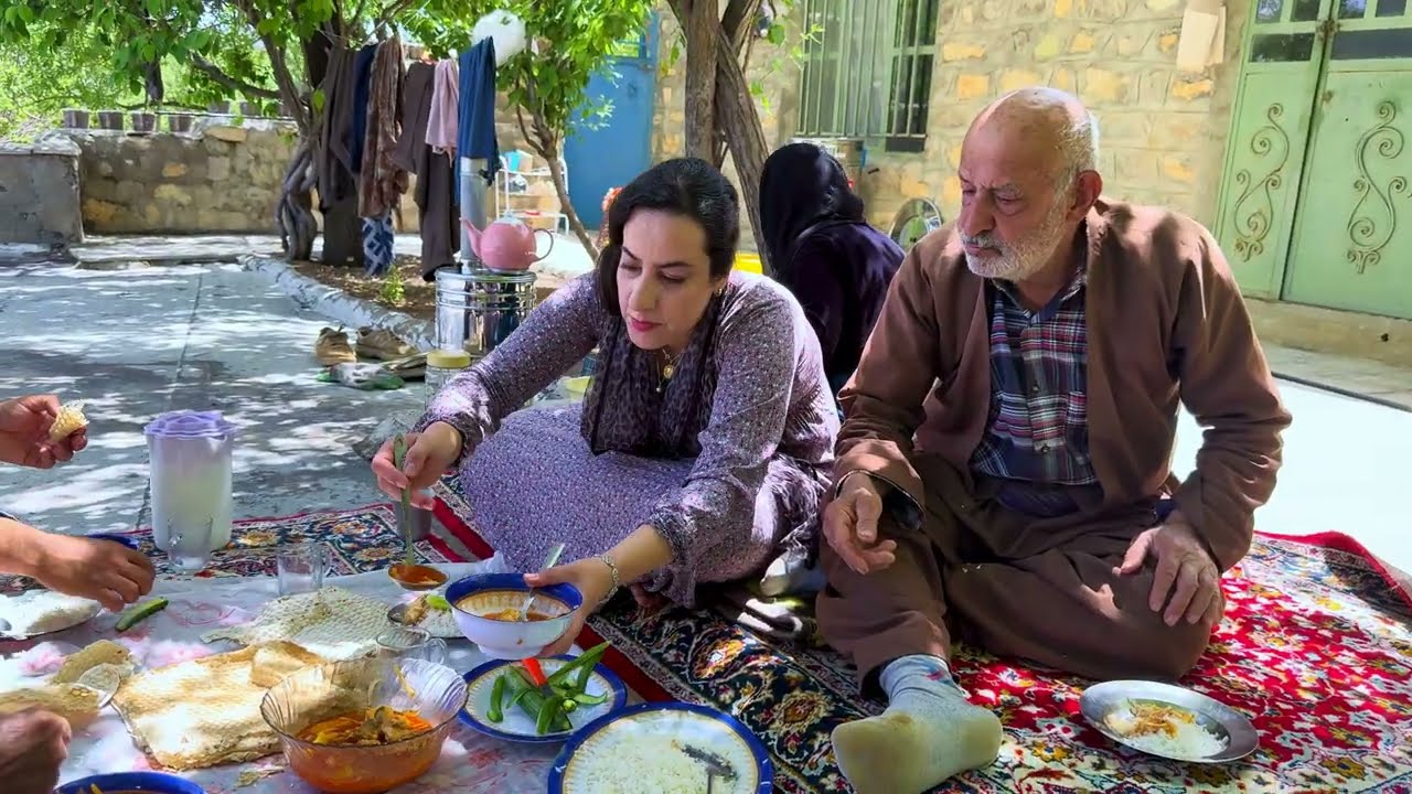 Daily life of a family in the countryside; from cooking to farming