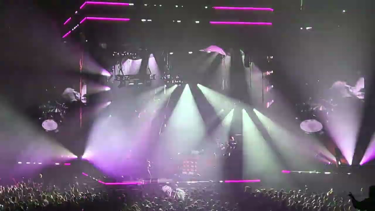 Biffy Clyro - Bubbles live in Birmingham 16/1/26