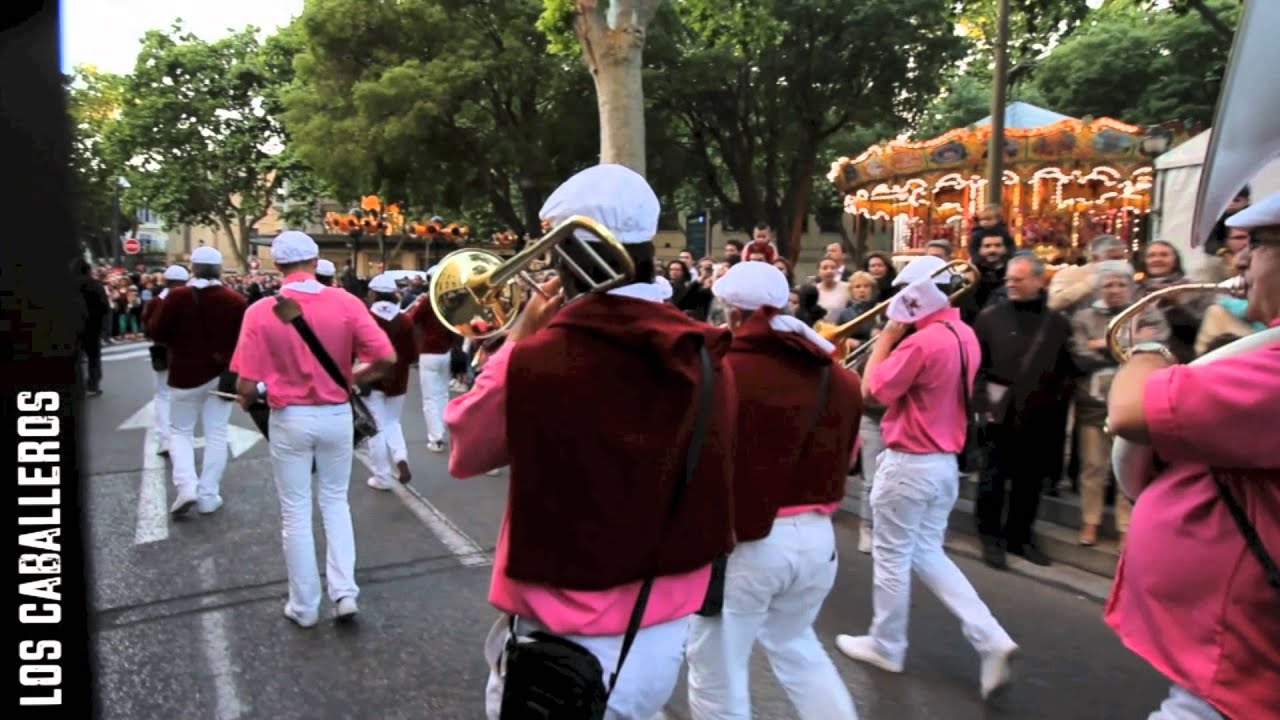 PEGOULADE  2015 : M&eacute;canique Vivante, Los Caballeros, Calandreta & Conservatoire (N&icirc;mes)