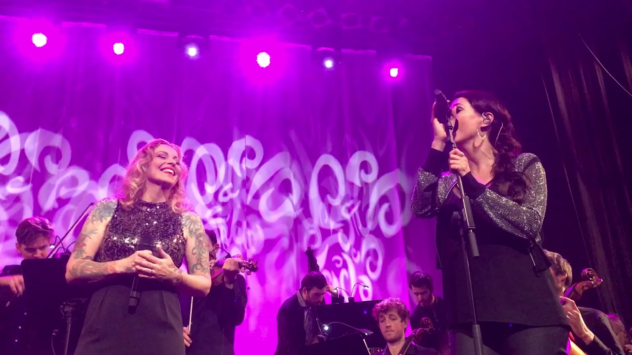 Somewhere by Anneke van Giersbergen and Sharon den Adel @ Effenaar, Eindhoven 16-11-2019