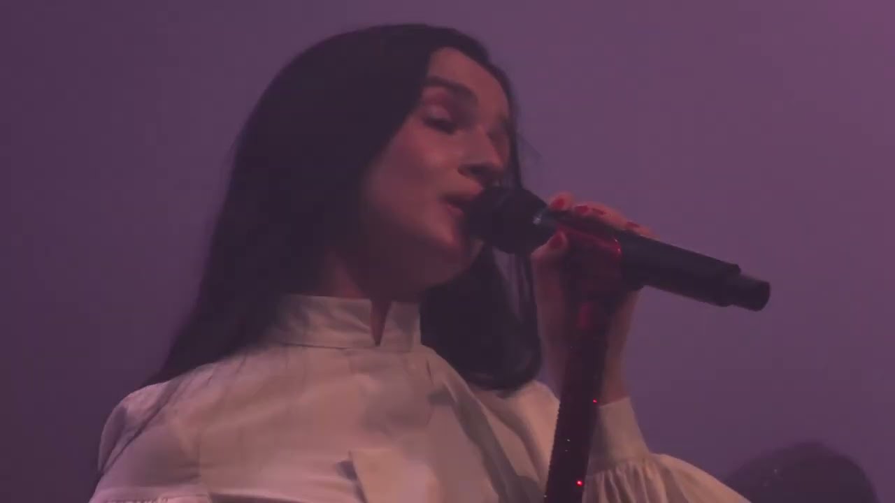 Poppy - Crystallized (Live) - Festival Hall Melbourne 2025