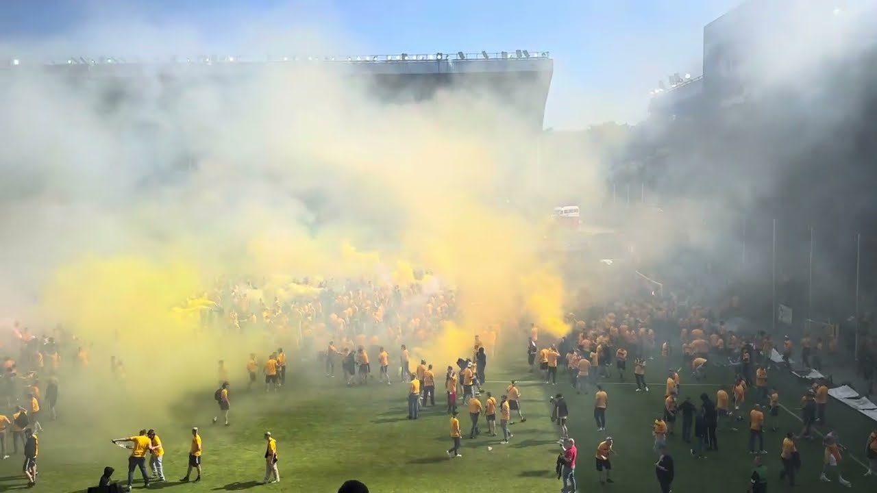 Dresdner Platzsturm Eskaliert!! Szenen nach dem Spiel Mannheim vs Dresden