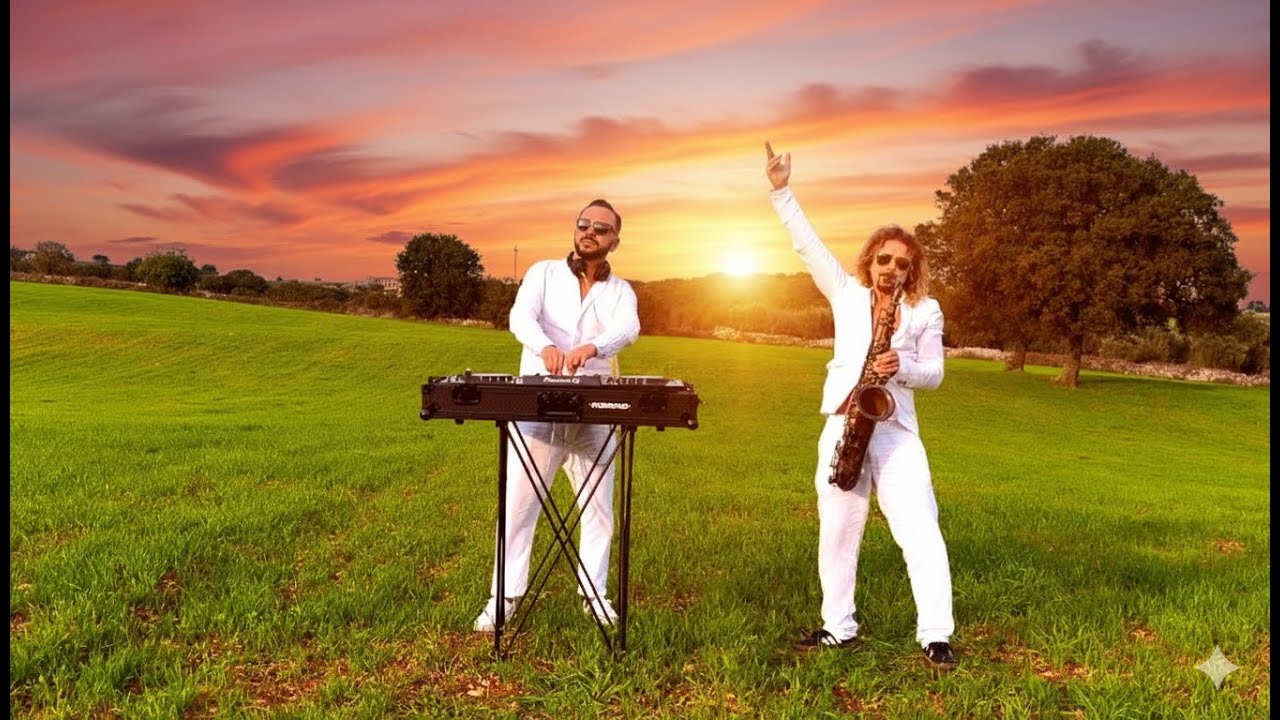Saxophone Player in Puglia Weddings & Events - Dj Set and Sax - Afterparty Recovery Pool yacht party