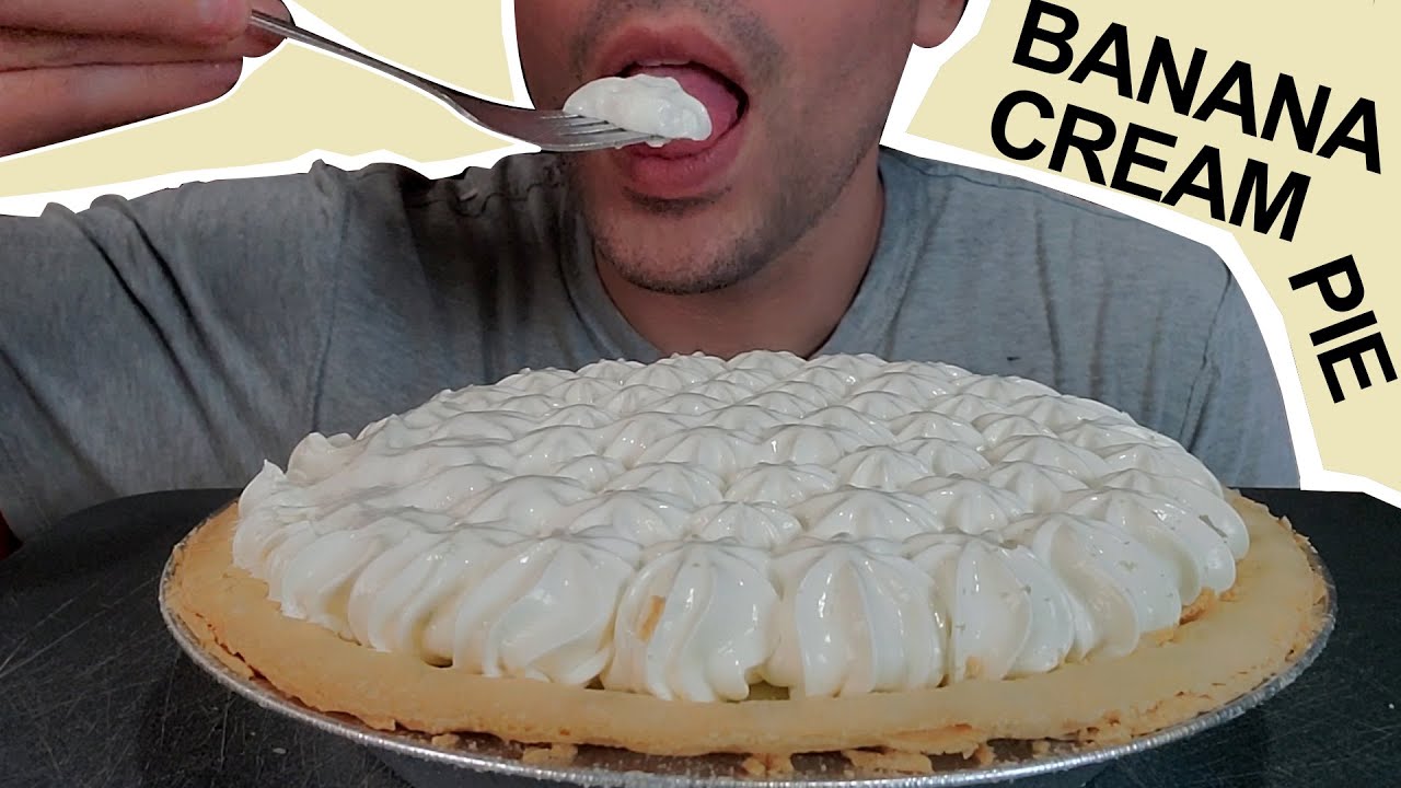 Eating Banana Cream Pie the Wrong Way [MUKBANG]