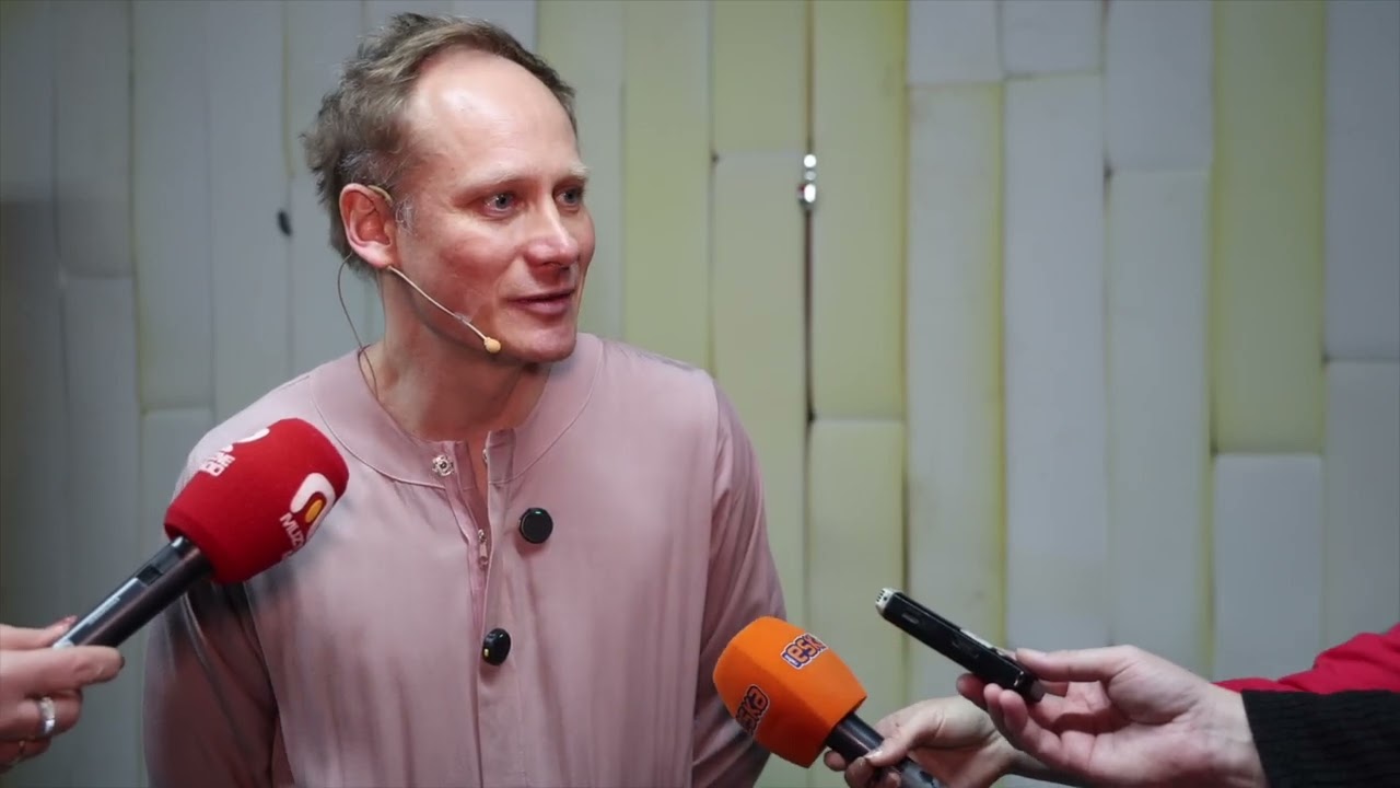 1984  ten spektakl trzeba zobaczyć