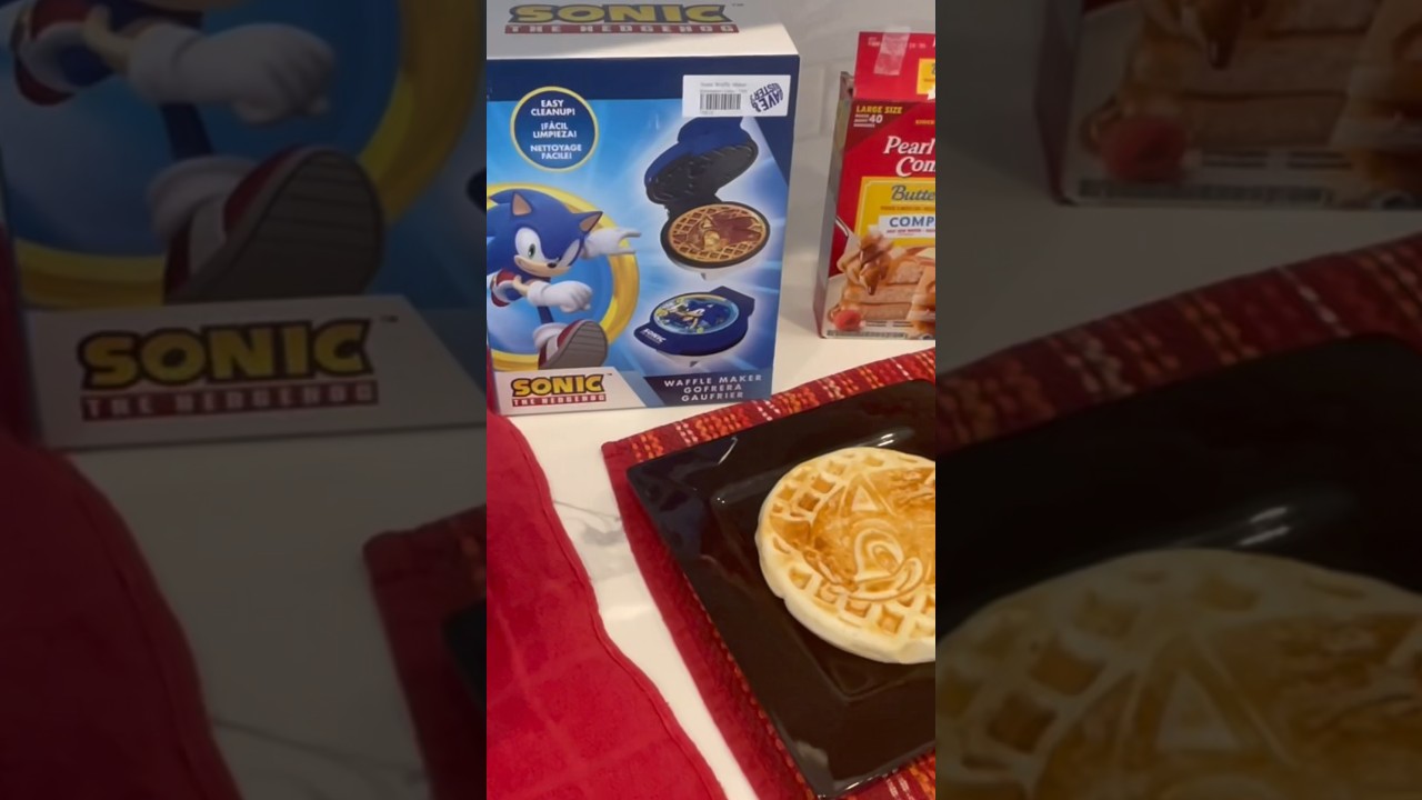 Sonic the Hedgehog Waffle Maker 🧇 #sonic #waffle #daveandbusters #prize