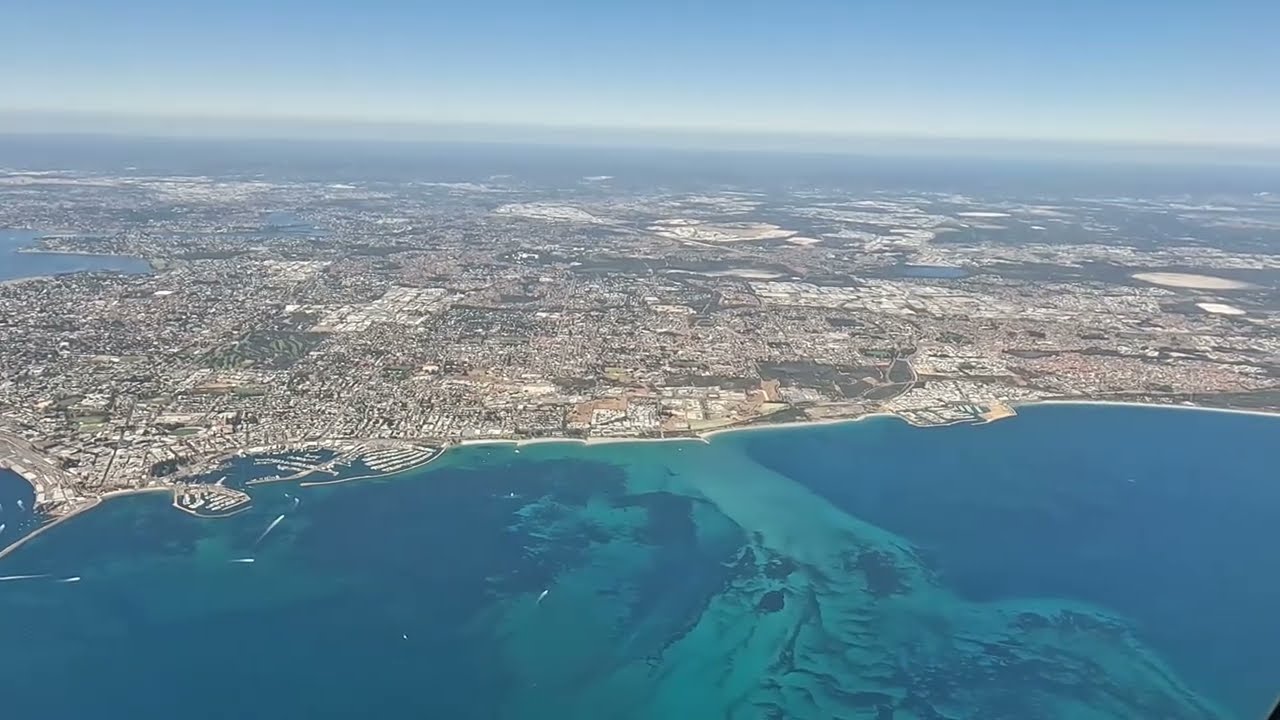 Landing of SQ 223 SIN - PER at Perth Australia