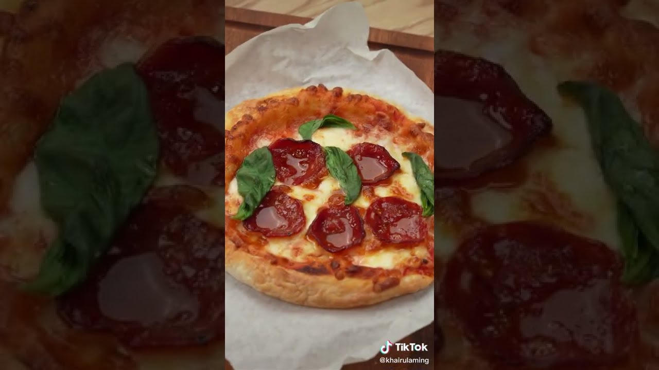 Puasa Day 9 - Pizza Paratha [Khairulaming]