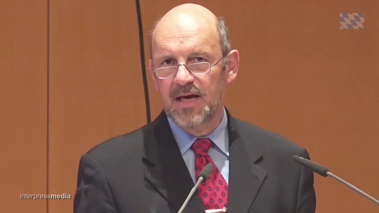 Podiumdiskussion in der Hanns Seidel Stiftung in M&uuml;nchen. Er&ouml;ffnung
