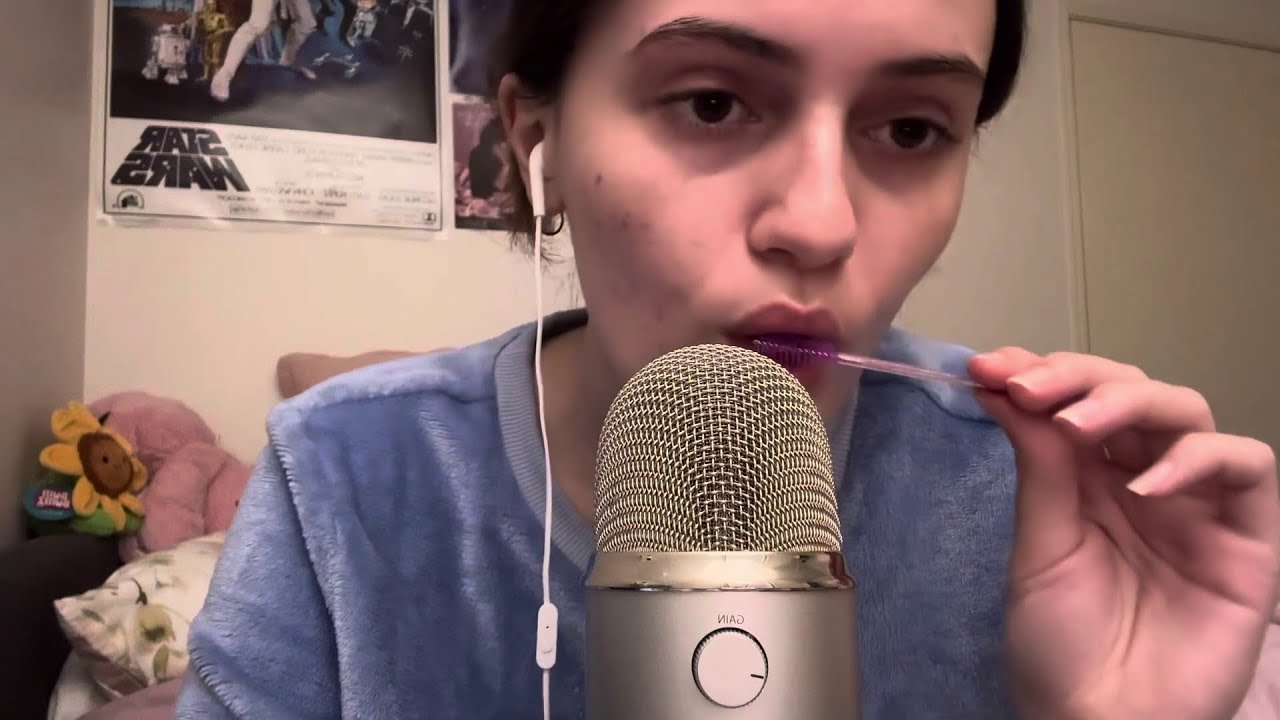 Wizza ASMR - Spoolie Mouth Sounds