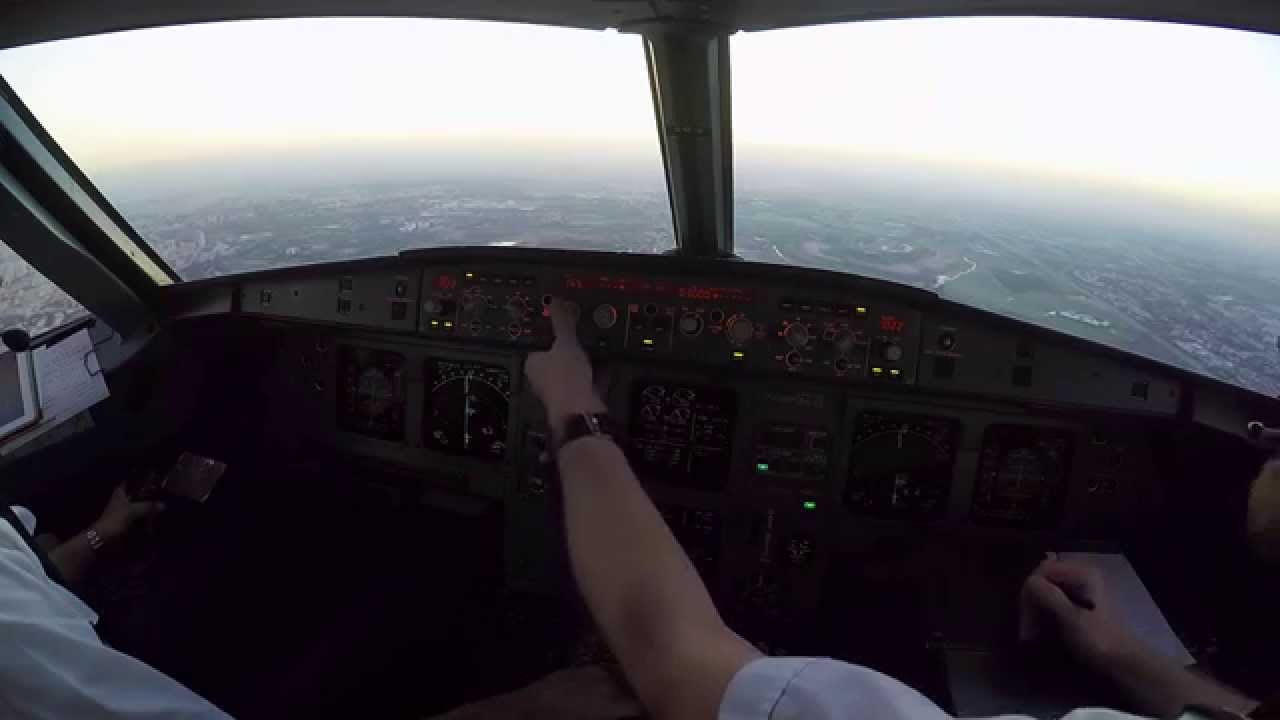 Tel Aviv LLBG Cockpit view landing rwy 12 before sunrise