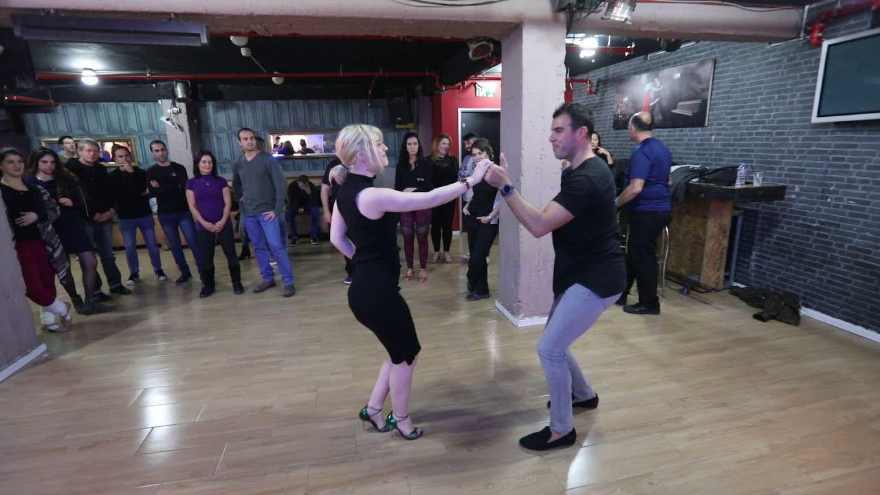 Bachata demo with Isgav ITzhak & Eden Dror at The complex 19/1/19