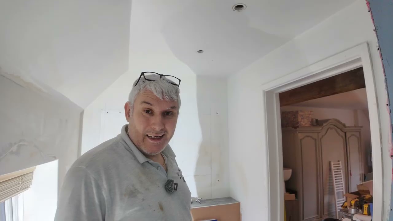 DAY 6 ON THE BATHROOM REFURBISHMENT 