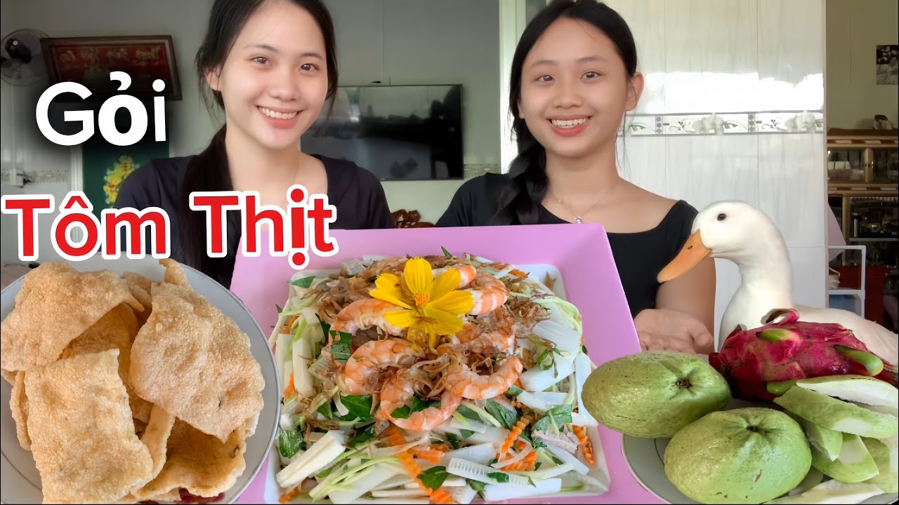 Hôm nay cùng làm món Gỏi Tôm Thịt với hai chị em mình và Cục Vàng nha #duck #youtube #cute #viral 